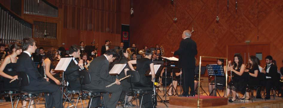 bizim dünyamız 25 Mezunlar Orkestrası ndan Muhteşem Konser TED Ankara Koleji Mezunlar Orkestrası muhteşem bir konserle dinleyicilerini adeta büyüledi.