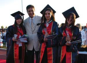 kampüs 87 TED Ankara Koleji nde mezuniyet heyecanı 2008-2009 eğitim öğretim yılında TED Ankara Koleji Vakfı Özel Anaokulu ndan 161, İlköğretim Okulu ndan 662 ve Lise Kısmı ndan 377 öğrenci mezun