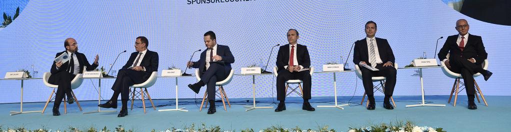 Gerd Leonhard Ana Konuşmacı Oldu Kongrenin ilk günü 12 ayrı panel gerçekleştirildi.