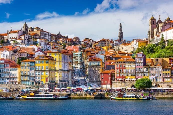 9.Gün Viveiro Santiago de Compostela Kahvaltı ve Ferrol'a varış. Rehberimiz ile birlikte Santiago de Compostela'ya sehir turu.