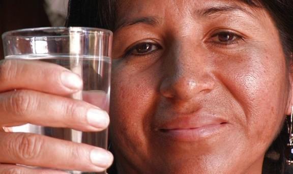 TEMİZ SU TEMİNİ Rotary güvenli içme suyuna ve arıtma