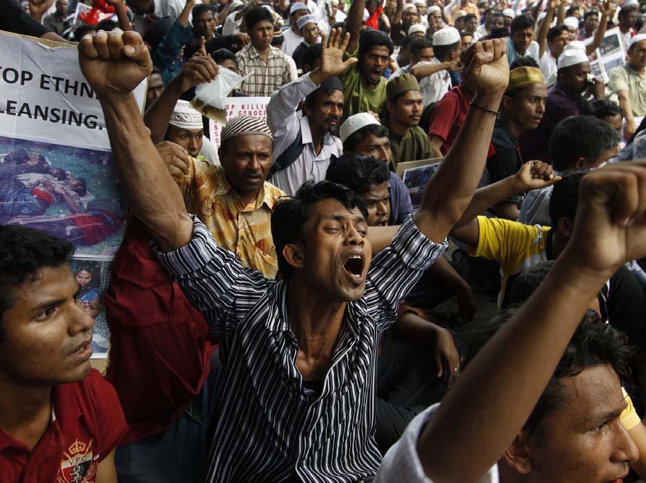 ARAKAN RAPORU 1 Giriş Bu rapor, Haziran 2012 de Arakan da başlayan şiddet olaylarını, olayların arka planını ve Arakan Müslümanlarının maruz kaldığı hak ihlallerini ortaya koymaktadır.