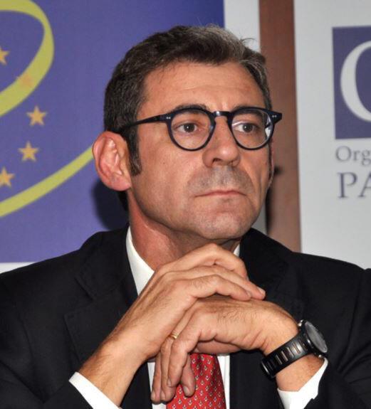 AZERBEYCAN ÇAMAS IRHANESİ Luca Volontè İtalyan Avrupa Konseyi üyesi 2 mil aldığı iddia ediliyor