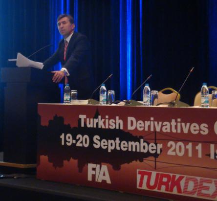 Haberler Türkiye Türev Araçlar Konferansı Vadeli İşlemler Sektörü Birliği (FIA) ve Finansal Piyasalar Enstitüsünün (IFM) işbirliğinde 19-20 Eylül 2011 tarihleri arasında Türkiye Türev Araçlar