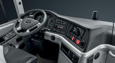 Optimize edilmiş kontrol paneli Lion s Coach sürücüsünü pratik, ergonomik ve çekici bir şekilde tasarlanmış kokpiti ile ağırlar.