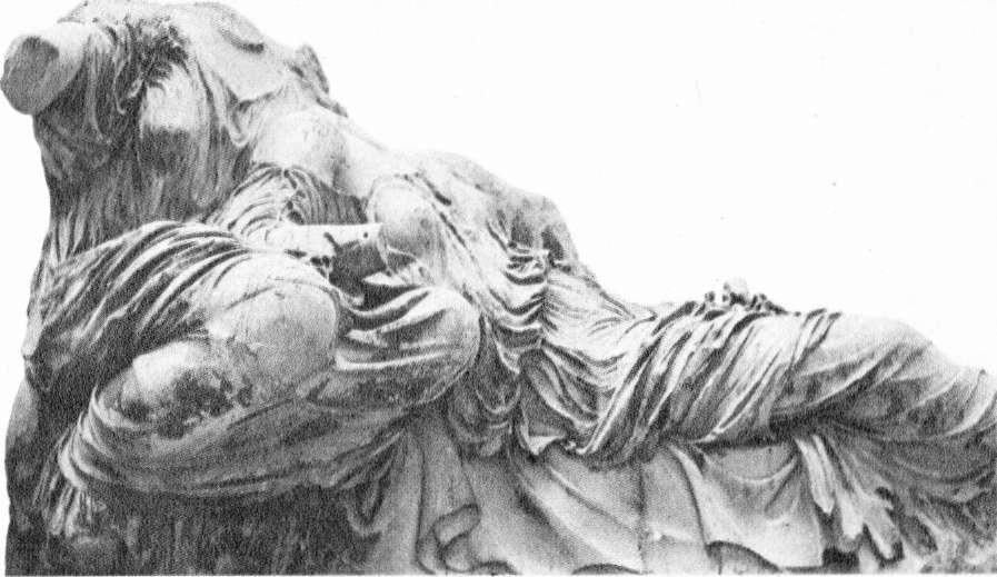 Bu ünlü malan bakımından bu heykellerin şekillendirilmelerinheykeltraş, Atina- de görülen güzellik te hiçbir zaman yadsınamaz, nın gücünün do- Bu devrin özelliklerini en iyi gösteren örneklerden