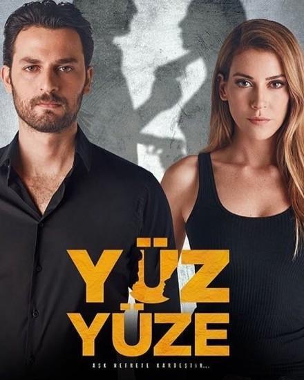 Yüz Yüze 4 Hafta Ara Verdi Başrollerini Birkan Sokullu, Sinem Kobal, Taner Ölmez, Özgür Emre Yıldırım, Ece Çeşmioğlu, Rüzgar Aksoy, Başak Daşman, Muhammet Çakır, Ali Seçkiner, Merve Dizdar ve Selin