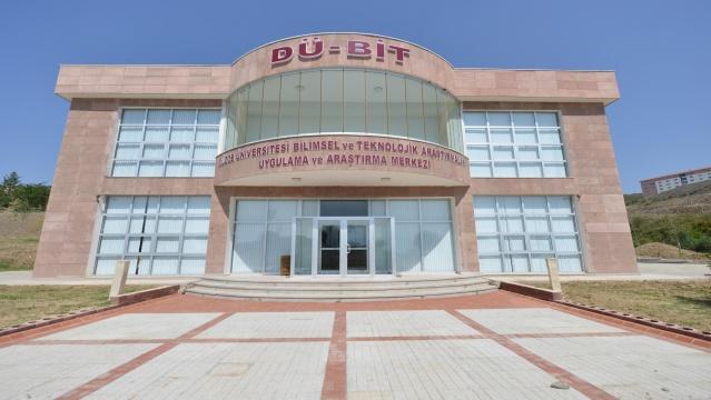 DÜBİT Tarım Bakanlığı Yeterlilik Belgesi Almaya Hak Kazandı Üniversitemizde Dumansız Hava Sahaları Oluşturuluyor Bölgemizin ve İlimizin önemli merkezi araştırma laboratuvarlarından