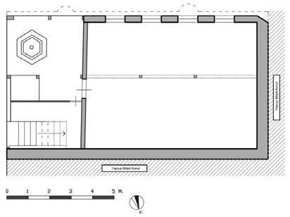 Elmalı daki Ahşap Tavanlı Cami ve Mescitler (Osmanlı Dönemi) 413 ve caminin bugünkü mimari bütün özellikleri göz önüne alındığında cami 16. yüzyıl özelliklerinden daha çok 19.