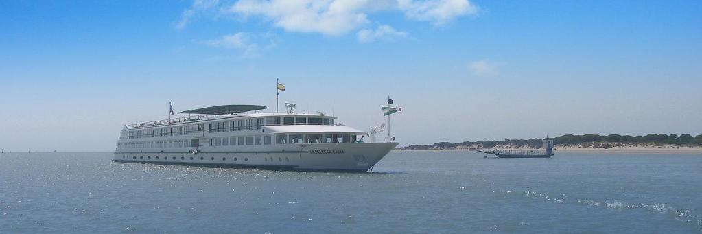 PREMIUM LA BELLE DE CADIX GEMİSİ: 2005 yılında seferlerine başlayan, 2010 yılında tamamen yenilenen gemi, 110