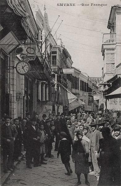 Pınar Kılıç Çalgıcı Alsancak ve Pasaport çevresinde, kordon boyunda, bugünkü Talatpaşa caddesi civarında olan Fasula mahallesinde sokak