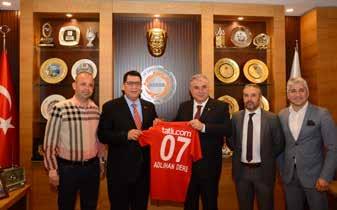 Başkanı Cihan Bulut, Antalyaspor başkanlığı görevini üstlenmesinden sonra Atilla Vehbi Konuk Tesisleri ne gelerek kendisini tebrik eden AESOB Başkanı Adlıhan Dere ye iade-i ziyarette bulunarak