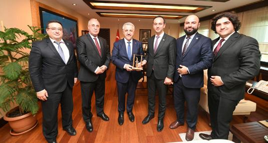 Kasım 2017 tarihinde, T.C. Ulaştırma, Denizcilik ve Haberleşme Bakanı 658 sicil numaralı değerli üyemiz Sayın Ahmet Arslan ı makamında 10 KASIM 2017 C.