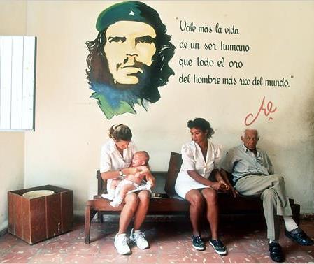 SAĞLIK 1989 devriminden sonra sağlık alanında yapılan yenilikler sayesinde Küba sağlık alanında çok ilerlemiştir. Ülkede Küba devriminden önce özel çalışan 6.