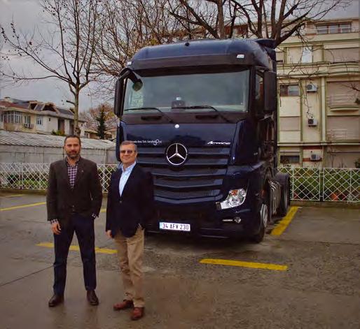 NEWS HABERLER Mercedes-Benz çekici ve kamyonlarının teknolojik gücü artıyor Mercedes-Benz Türk, bu yeni yatırımla fabrikanın üretim kapasitesini ikiye katlamaya hazırlanıyor.