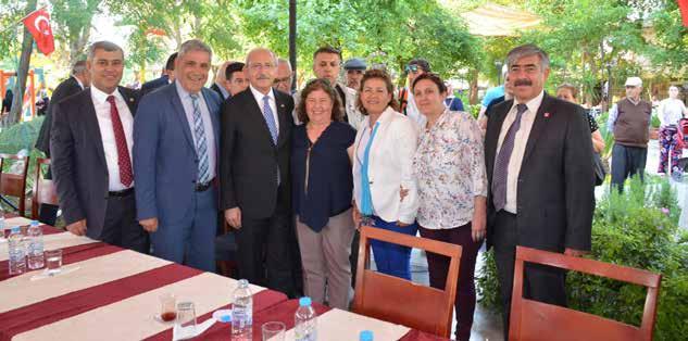 5 4 Mayıs 2018 Cuma CHP Genel Başkanı Kılıçdaroğlu Dalaman ı ziyaret etti Cum hu ri yet Halk Par ti si (CHP) Ge nel Baş ka nı Ke mal Kı lıç da roğ lu, Mar ma ris te dü zen le nen Ana do lu Med ya Bu