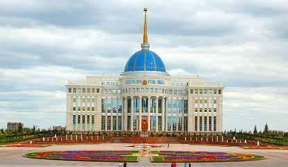 Astana mimarlığının mucizelerinden biri olan Kazakistan Konser Merkezi İtalyan mimar Manfredi Nikoletti tarafından tasarlanmıştır.