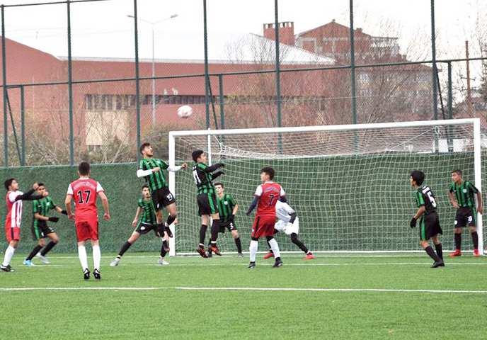 grupta tek devreli lig statüsüne göre mücadele ettiði U19 Futbol Ligi'nde 3.hafta maçlarý tamamlandý. Dün saat 13.