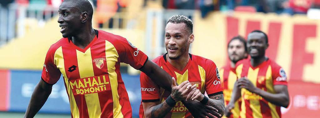 Mahall Bomonti den 4,5 milyon TL Göztepe nin 2017-2018 futbol sezonu gelirlerine bakıldığında, naklen yayın gelirlerinden sonra 2. büyük gelir kaleminin ticari gelirler olduğu görülmektedir.