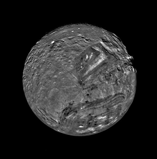 Titania *Voyager, Uranüs ün