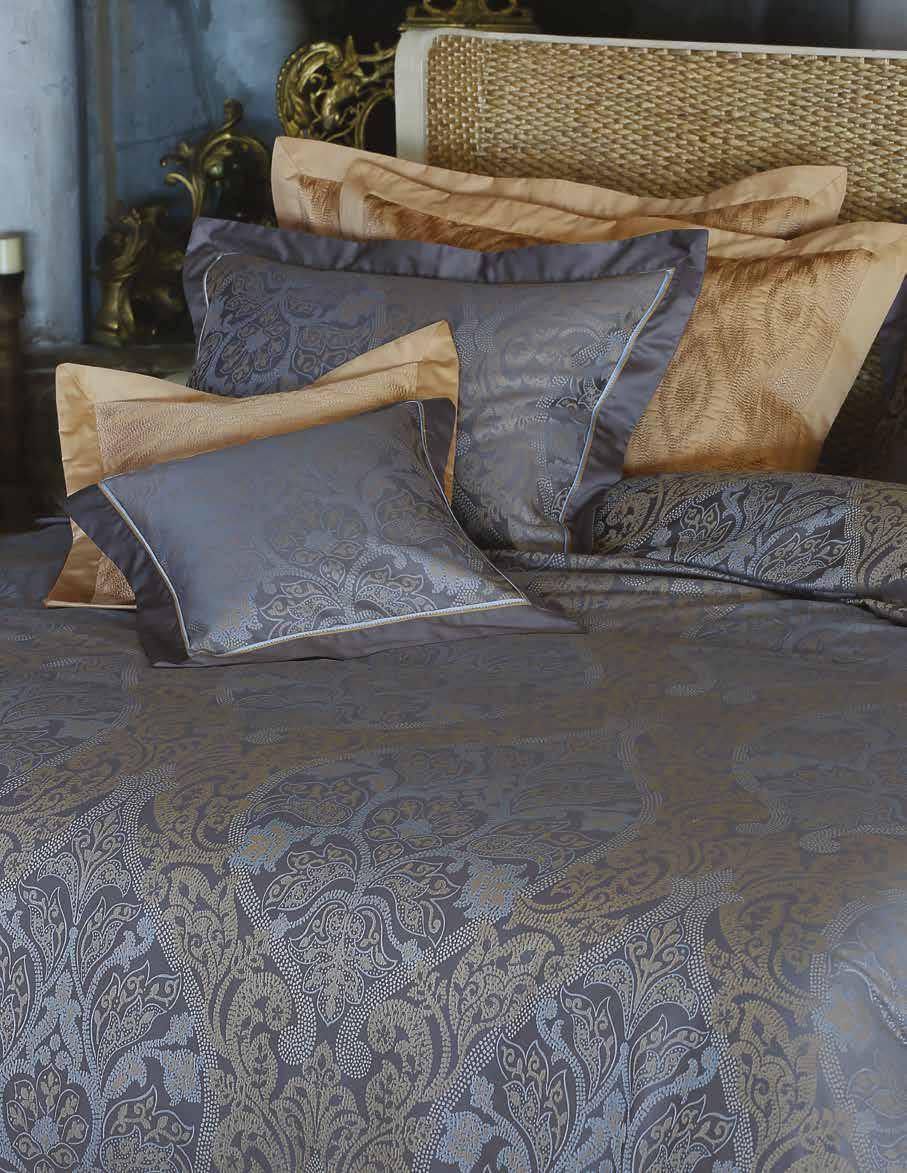 Vernazza Bedspread Set Plain Dyed Jacquard, Face Fabric: 100% Cotton 310 TC,