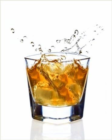 283 İlk olarak viskinin hammaddesi olan arpalar toplanır (malt viskiler sadece arpadan üretilirken, grain (tahıl) viskilerde diğer tahıllar da kullanılır).