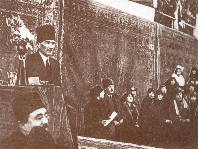 Birinci Türkiye Büyük Millet Meclisi döneminde 4 Mart 1923 tarihinde İzmir de toplanan I.