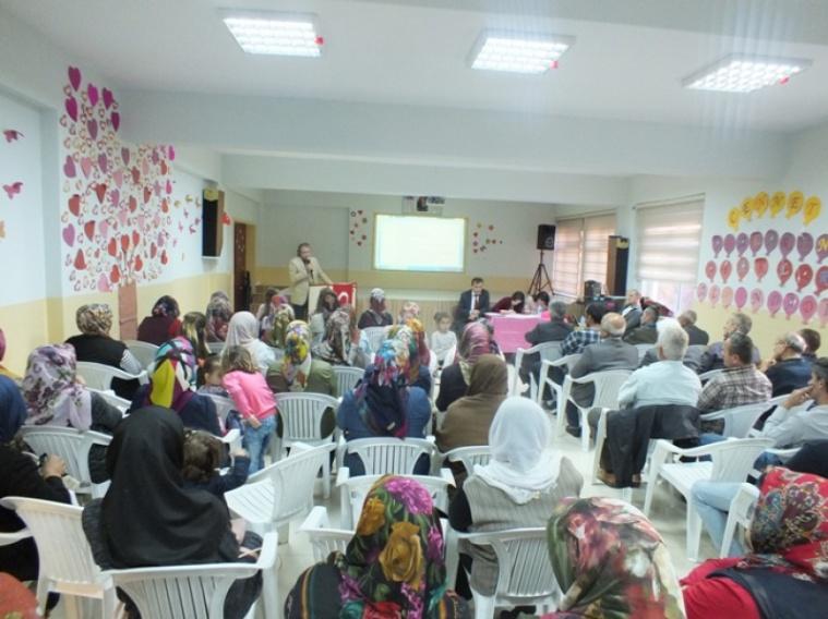 Burcu BAYAR Rehber Öğretmen 14. Pınar CEVİZ Görsel Sanatlar 15. Özge KURNAZ İngilizce 16. Mustafa KARAGÖZ 17. Oktay TURKYILMAZ Bilişim Tekn. Alaplı Çevre Koruma Ve Yardımlaşma Der. Bşk. 18.