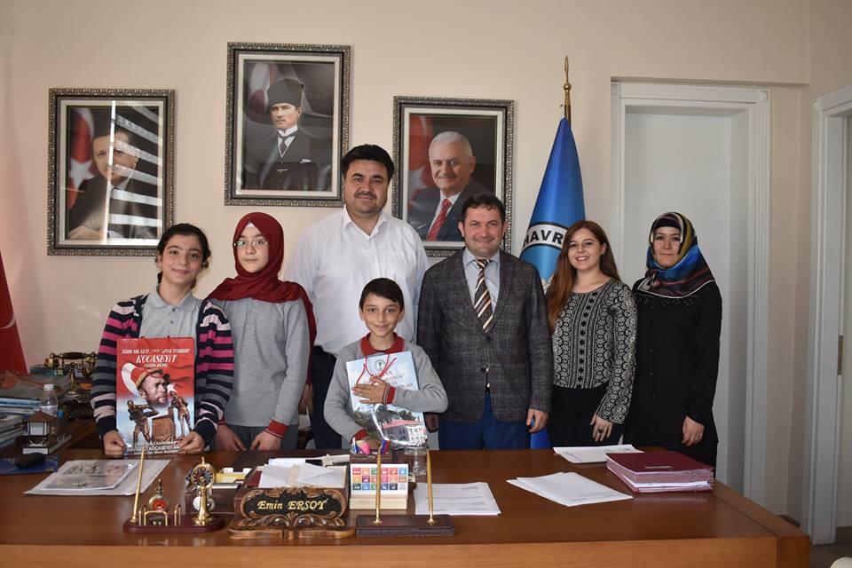21. Havran İmam Hatip Orta Okulu öğrencileri arapça etkinlikleri yarışmasında il birincisi olarak Bölge yarışmalarına katılmaya hak kazandı.