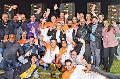Tuncel Aydın ile Yardımcıları Mustafa Zıypak ve Ahmet Kılınç, at sahipleri, jokeyler ve turnuvada yer alan müdürlüklerin personelleri takip etti.