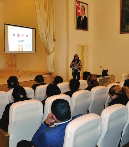 Yaranan zərurəti nəzərə alaraq, qeyrihökumət təşkilatları da Elektron hökumət lə bağlı məqsədyönlü maarifləndirmə tədbirlərinə diqqət göstərir.