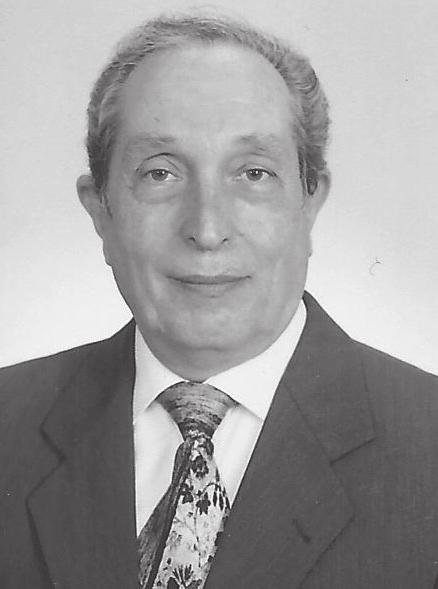 OP. DR. ERKAN DEĞİM Kulak Burun Boğaz Uzmanı 1937 yılında İzmir Buca da doğdum.