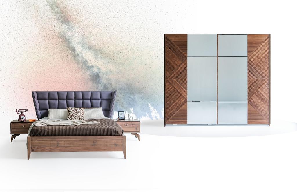 Zen Bedroom Attractiveness and functionality design! L It is impossible to live without dreaming and the best place to do it in this warm bedroom a home that fill the love.