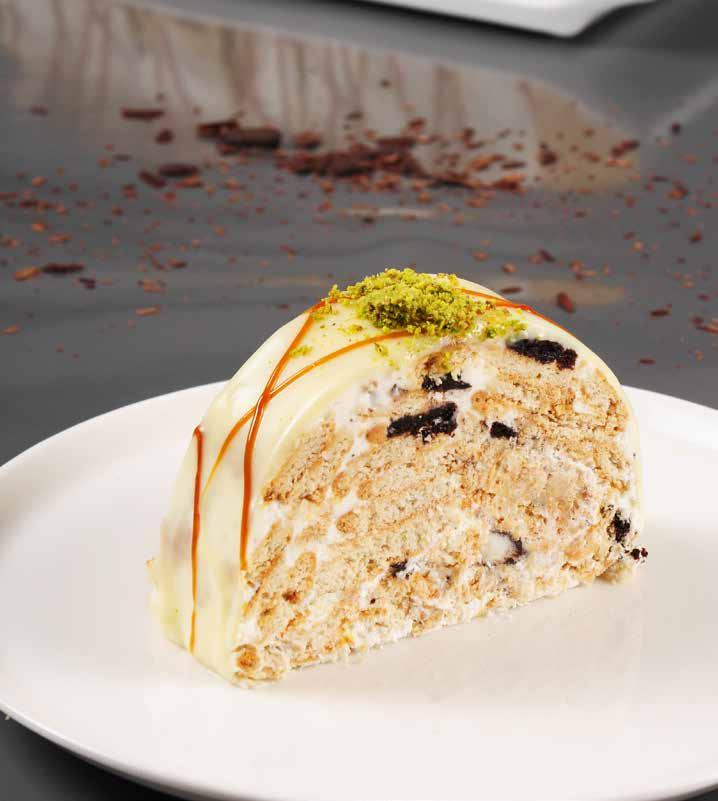 Oreolu Beyaz Mozaik Pasta Yoğun beyaz çikolatası, petibör ve oreo bisküvileriyle hazırlanmış beyaz mozaik White mosaic cake which