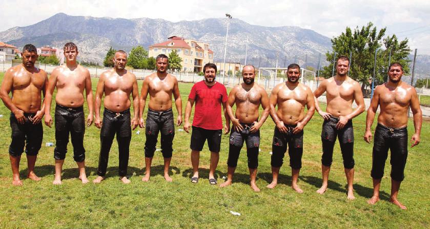 05 Haziran 2018 Salı 3 Döşemealtı güreşçileri kampa girdi Kırkgöz Döşemealtı Belediye Gençlik ve Spor Kulübü Güreş Takımı, Tarihi Kırkpınar Yağlı Güreşleri öncesi kampa girdi.
