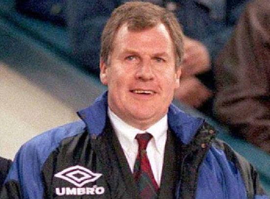 Royle Manchester City, Ipswich ve Oldham ı çalıştırdıktan sonra gelişim koordinatörü olarak Everton a geri döndü.