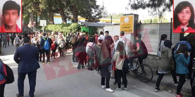 Bursa'da okulda dehģet! Bursa'da, bir lisede iki öğrenci silahla vurulmuģ halde bulundu.
