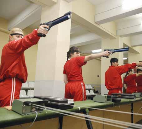 atış poligonları, tenis ve halı futbol