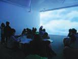 Özel ışık, projeksiyon, perde sistemi ile görüntülerin yansıtılarak derslerin işlendiği atölyeye ilk günden bu Trinity College London sınavı, İngiltere