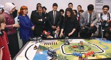 Birbirinden farklı 18 atölyeden oluşan, eğitim dünyasının ilk Yaşam Becerileri Merkezi nin açılış programı Cumhurbaşkanı Abdullah Gül ün eşi Hayrünnisa Gül, İstanbul Valisi Hüseyin Avni Mutlu nun eşi