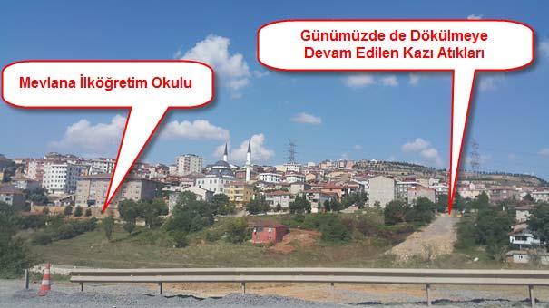 Fotoğraf 10: Yıkılan Okul Duvarı ve Duvarın Devamında Yamaçta Günümüzde de Yığılmaya Devam Eden Kazı Atıkları.