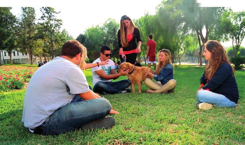 AMPÜSTE YASAM, Kuzey Kıbrıs Türk Cumhuriyeti nde bulunan Doğu Akdeniz Üniversitesi, 106 farklı ülkeden yaklaşık