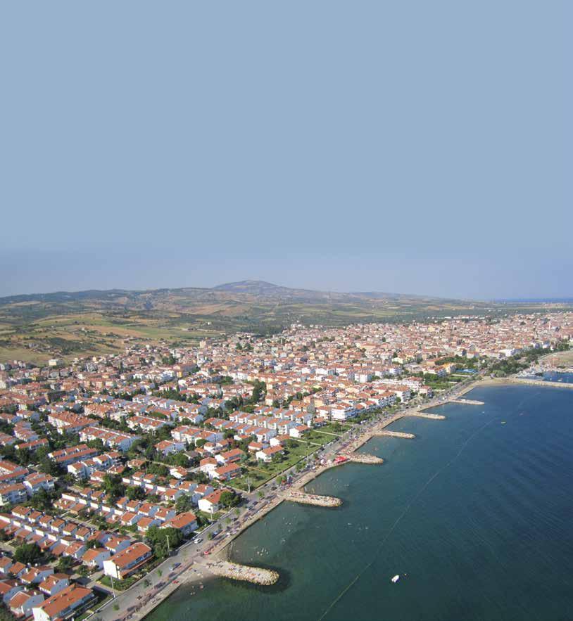ŞARKÖY Şarköy, Marmara Denizi kıyısına kurulmuş şirin bir ilçedir. Zeytini, üzümü ve kirazı ile ünlüdür.