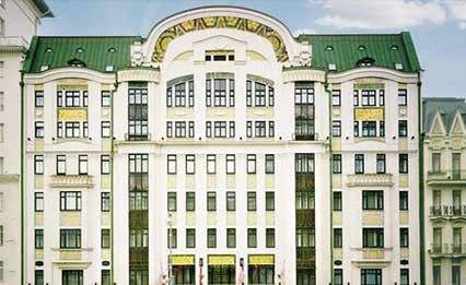 İşveren: Astay Grup Holiday Inn Hotel Moskova,
