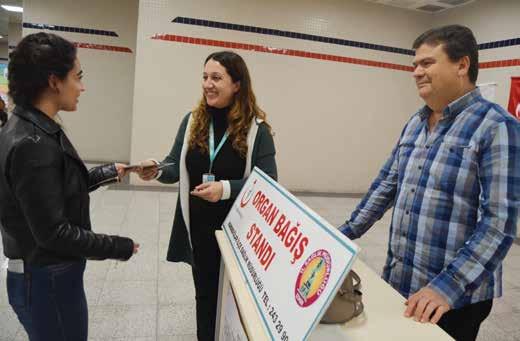 02 Yeni Bir Hayat Kurtarmak İçin Çalıştılar Her yıl 3-9 Kasım tarihleri olarak bilinen organ bağış haftası nedeniyle Karabağlar ilçe sağlık müdürlüğü tarafından İzmir Metrosunun iki istasyonunda
