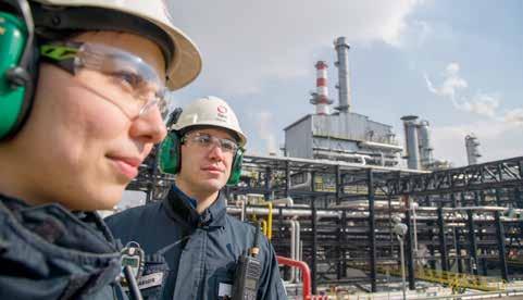 1983 te kurulan Tüpraş; Kocaeli, İzmir, Kırıkkale ve Batman da yer alan 4 rafinerisi ile yılda 28,1 milyon ton ham petrol işleme kapasitesine sahiptir.