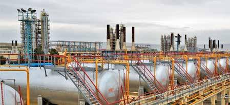 GENEL BİLGİLER SOCAR SOCAR Azerbaycan Devlet Petrol Şirketi SOCAR, dünyanın petrol ve doğal gaz bakımından en zengin ülkelerinden Azerbaycan ın kaynaklarını, uluslararası çapta gelişim ve küresel