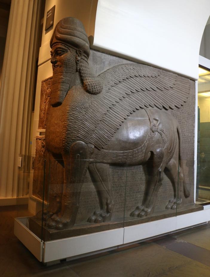 Kuzeybatı Sarayı, Lamassu