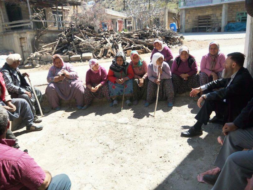 55. Mersin/Mut/Yeşilköy de vatandaşları ziyaret ederek 16Nisan da neye