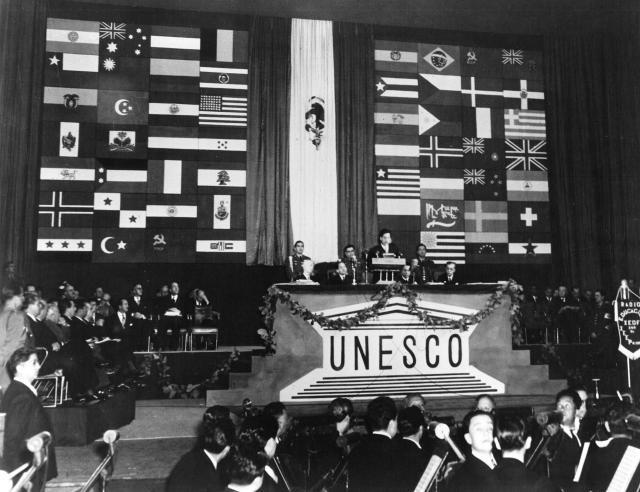 UNESCO: Birleşmiş Milletler Eğitim, Bilim ve Kültür Kurumu Türkiye, 16 Kasım 1945 tarihinde kurulan UNESCO nun 20 kurucu üyesinden biridir.